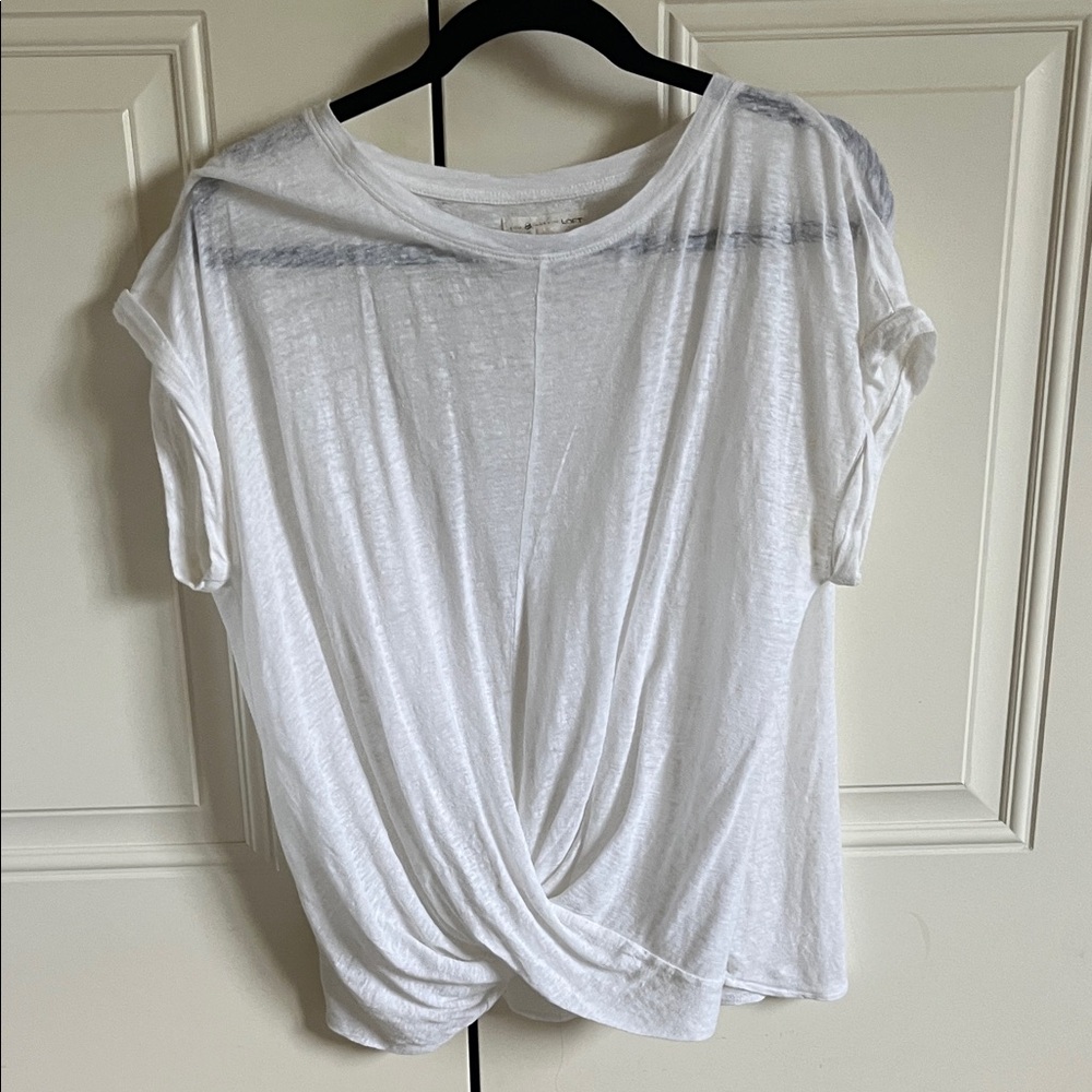 Loft large linen top